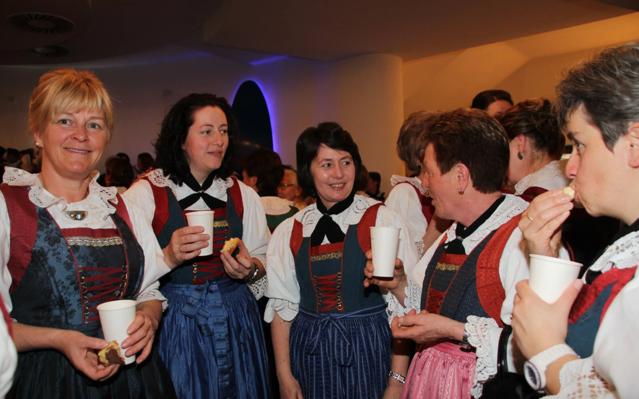 Buerinnen 52_1600x1067.JPG